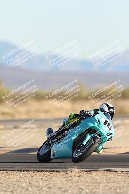 media/Dec-07-2025-CVMA (Sun) [[3e7d2de5dc]]/Race 16-Formula Middleweight/